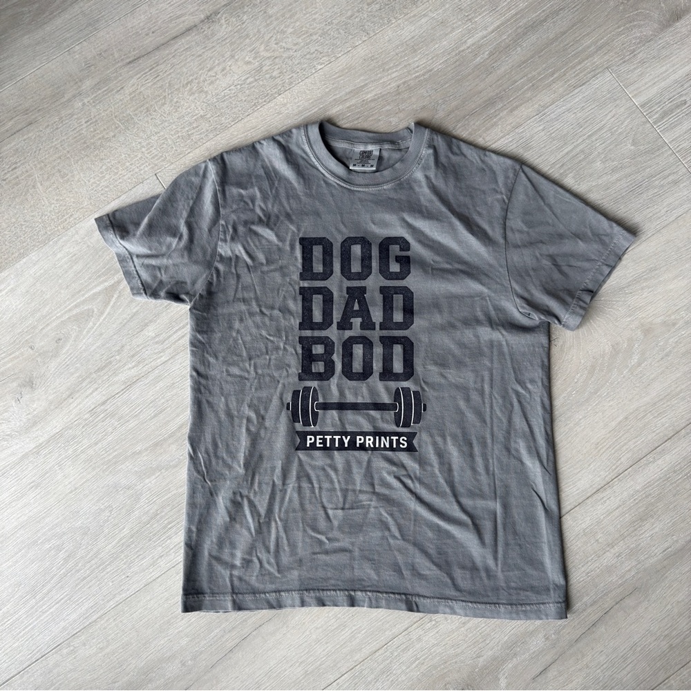 Petty Prints Comfort Colors Gray T-Shirt Dog Dad Bod
